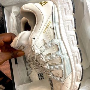 Brand New Versace Trigreca 100% Authentic!!